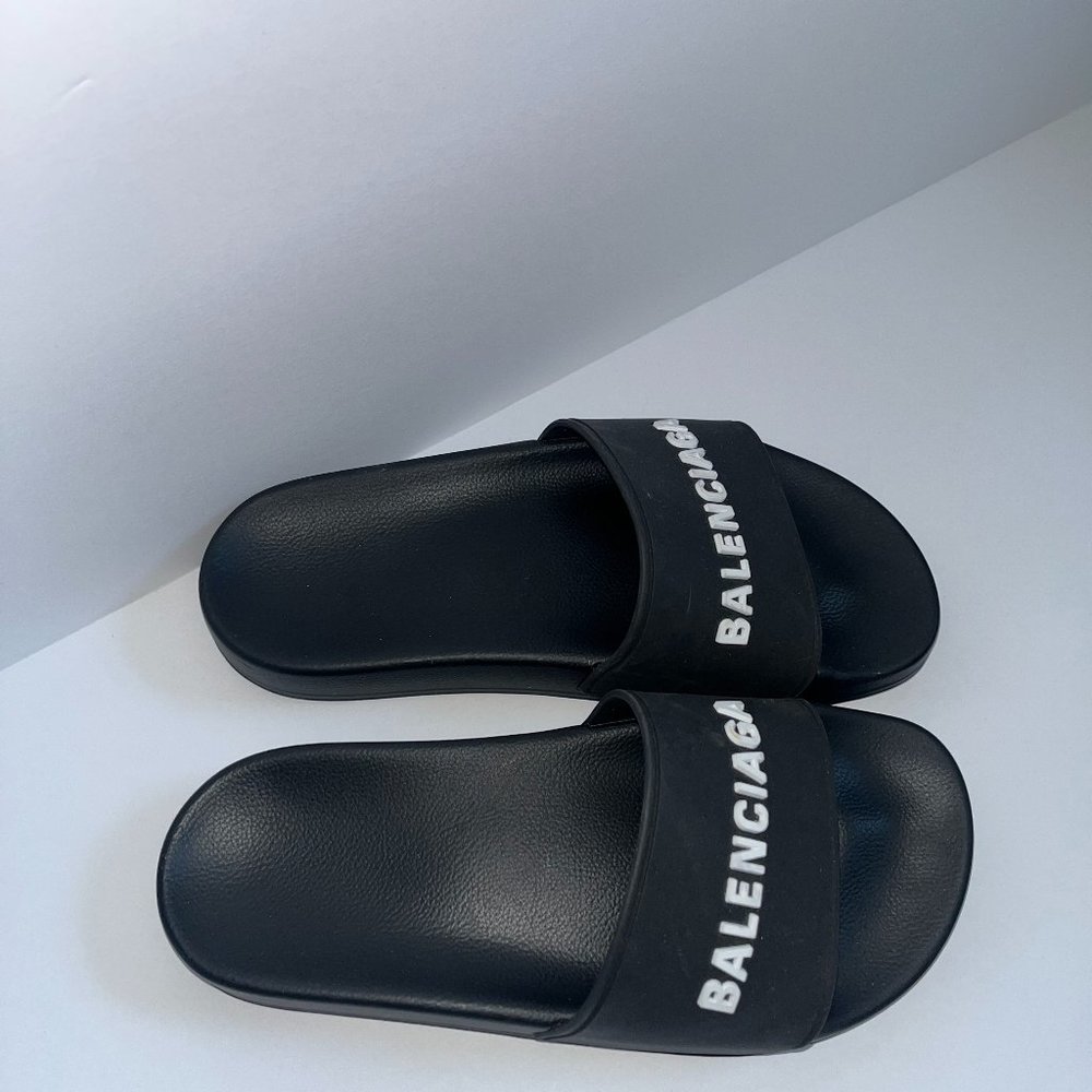 Balenciaga Women's Logo Slides